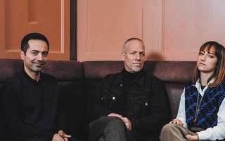 Avishai Cohen Trio : Shifting sands