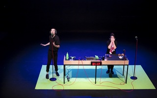 A l'envers, à l'endroit